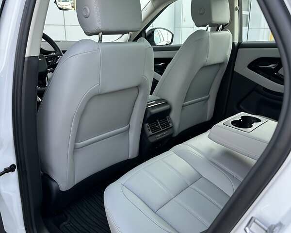 Білий Ленд Ровер Рендж Ровер Евок, об'ємом двигуна 2 л та пробігом 9 тис. км за 59900 $, фото 16 на Automoto.ua