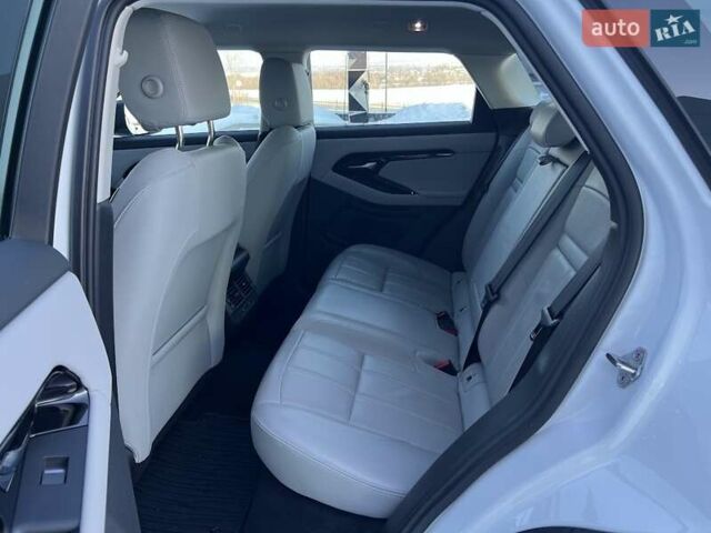 Белый Ленд Ровер Рендж Ровер Эвок, объемом двигателя 2 л и пробегом 12 тыс. км за 58407 $, фото 21 на Automoto.ua