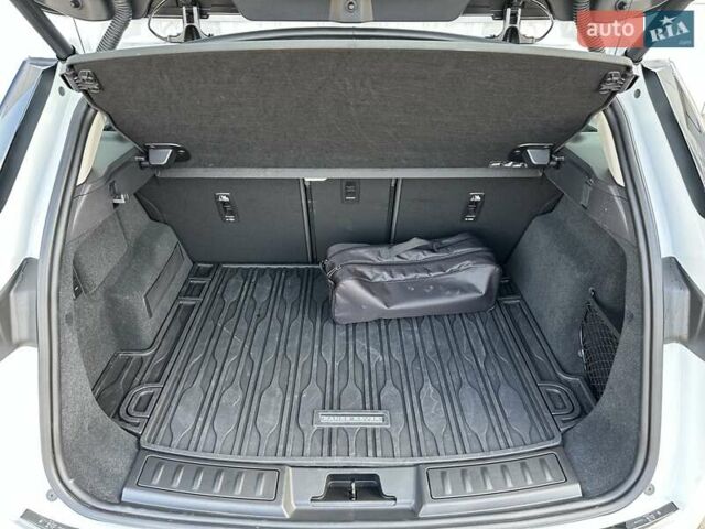 Білий Ленд Ровер Рендж Ровер Евок, об'ємом двигуна 2 л та пробігом 9 тис. км за 59900 $, фото 29 на Automoto.ua