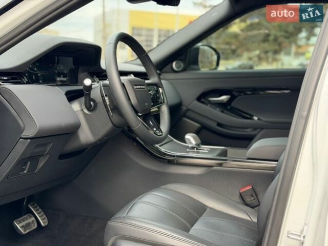 Білий Ленд Ровер Рендж Ровер Евок, об'ємом двигуна 2 л та пробігом 18 тис. км за 53000 $, фото 34 на Automoto.ua