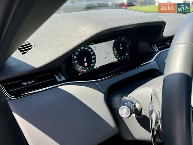 Белый Ленд Ровер Рендж Ровер Эвок, объемом двигателя 2 л и пробегом 13 тыс. км за 56900 $, фото 18 на Automoto.ua