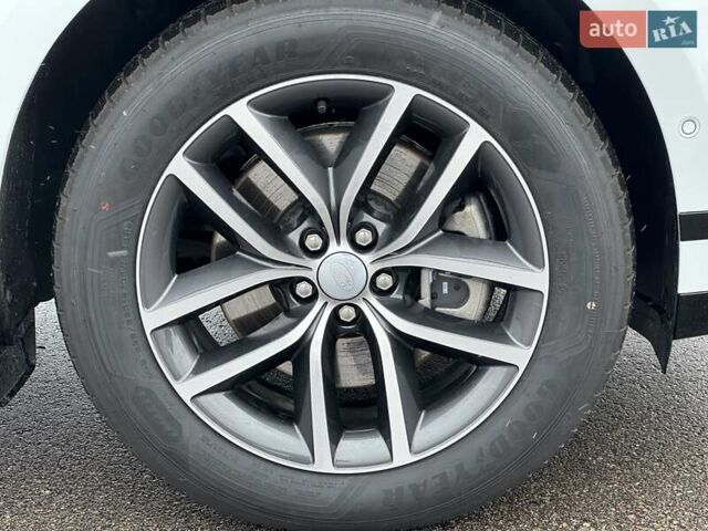 Белый Ленд Ровер Рендж Ровер Эвок, объемом двигателя 2 л и пробегом 10 тыс. км за 62900 $, фото 9 на Automoto.ua