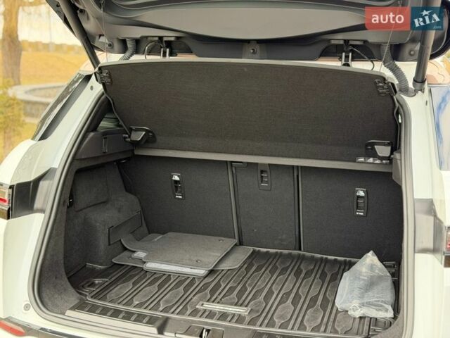 Білий Ленд Ровер Рендж Ровер Евок, об'ємом двигуна 2 л та пробігом 18 тис. км за 53000 $, фото 51 на Automoto.ua