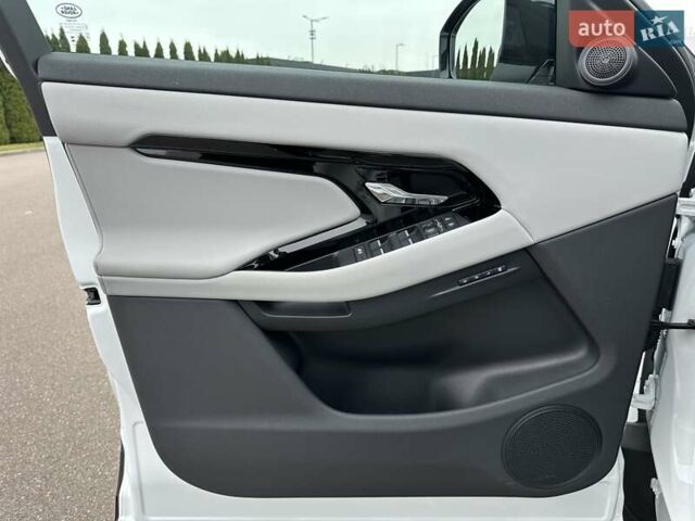 Белый Ленд Ровер Рендж Ровер Эвок, объемом двигателя 2 л и пробегом 7 тыс. км за 59900 $, фото 11 на Automoto.ua