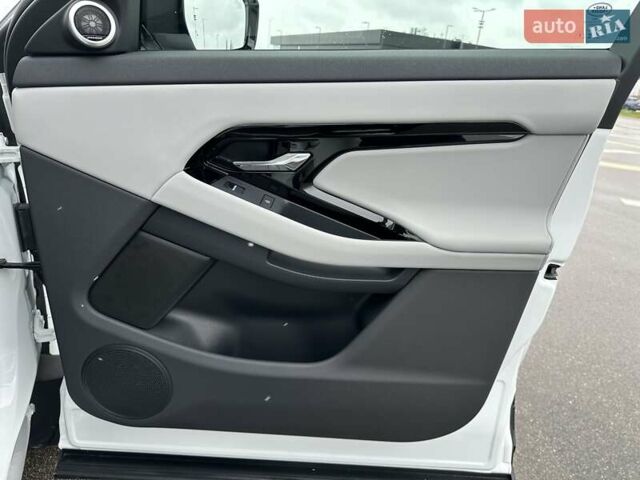 Белый Ленд Ровер Рендж Ровер Эвок, объемом двигателя 2 л и пробегом 10 тыс. км за 62900 $, фото 29 на Automoto.ua