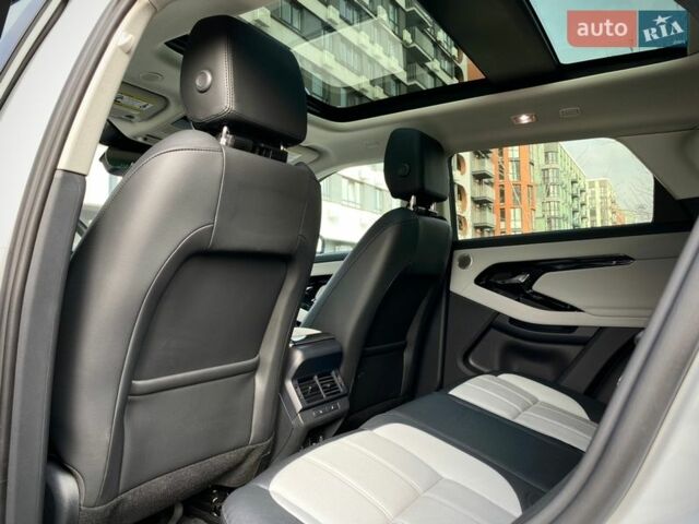 Білий Ленд Ровер Рендж Ровер Евок, об'ємом двигуна 2 л та пробігом 13 тис. км за 54900 $, фото 22 на Automoto.ua