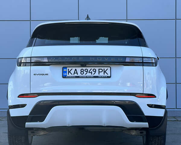 Белый Ленд Ровер Рендж Ровер Эвок, объемом двигателя 2 л и пробегом 8 тыс. км за 64900 $, фото 4 на Automoto.ua