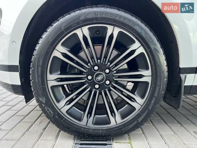 Белый Ленд Ровер Рендж Ровер Эвок, объемом двигателя 2 л и пробегом 5 тыс. км за 56500 $, фото 28 на Automoto.ua