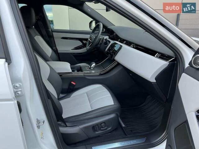 Белый Ленд Ровер Рендж Ровер Эвок, объемом двигателя 2 л и пробегом 5 тыс. км за 56500 $, фото 26 на Automoto.ua