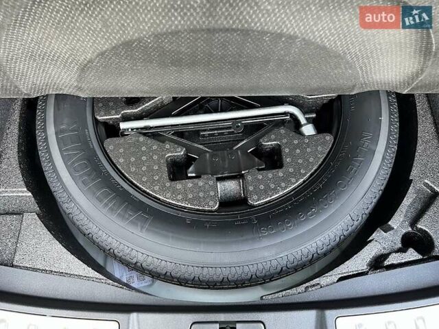 Белый Ленд Ровер Рендж Ровер Эвок, объемом двигателя 2 л и пробегом 5 тыс. км за 56500 $, фото 24 на Automoto.ua