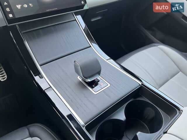 Белый Ленд Ровер Рендж Ровер Эвок, объемом двигателя 2 л и пробегом 5 тыс. км за 56500 $, фото 18 на Automoto.ua