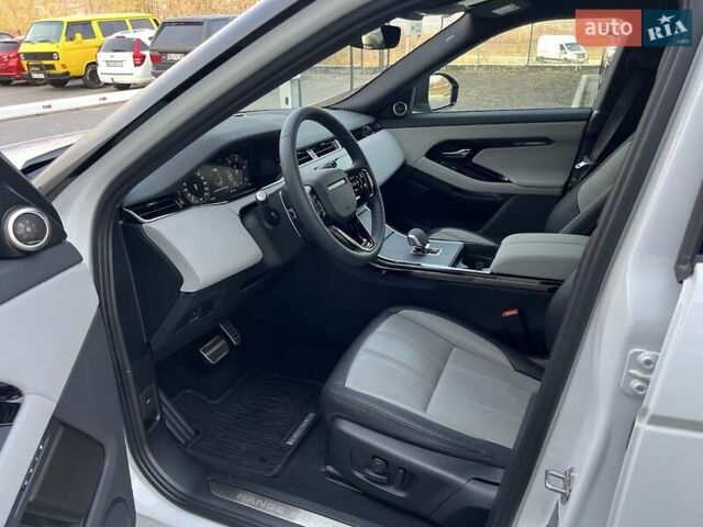 Белый Ленд Ровер Рендж Ровер Эвок, объемом двигателя 2 л и пробегом 5 тыс. км за 56500 $, фото 8 на Automoto.ua