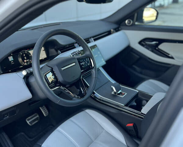 Белый Ленд Ровер Рендж Ровер Эвок, объемом двигателя 2 л и пробегом 8 тыс. км за 64900 $, фото 5 на Automoto.ua