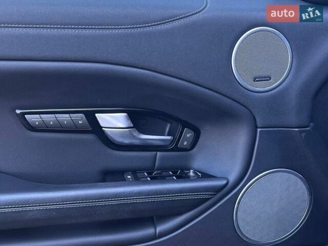 Бежевый Ленд Ровер Рендж Ровер Эвок, объемом двигателя 2 л и пробегом 193 тыс. км за 12900 $, фото 12 на Automoto.ua