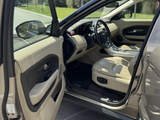 Бежевий Ленд Ровер Рендж Ровер Евок, об'ємом двигуна 2.2 л та пробігом 132 тис. км за 22000 $, фото 2 на Automoto.ua