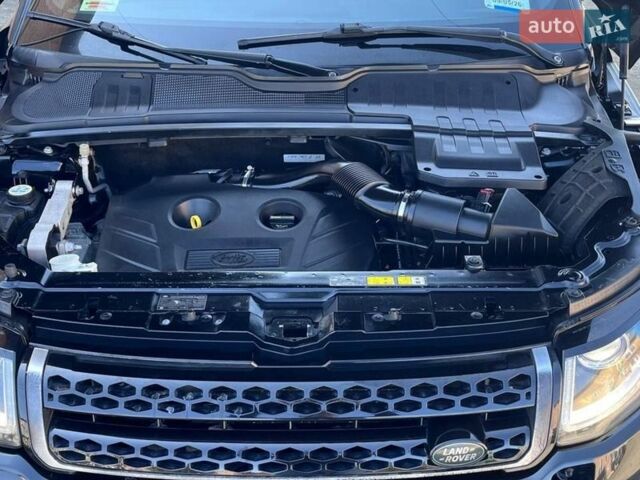 Бежевый Ленд Ровер Рендж Ровер Эвок, объемом двигателя 2 л и пробегом 193 тыс. км за 12900 $, фото 31 на Automoto.ua