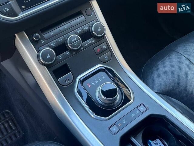 Бежевый Ленд Ровер Рендж Ровер Эвок, объемом двигателя 2 л и пробегом 193 тыс. км за 12900 $, фото 11 на Automoto.ua