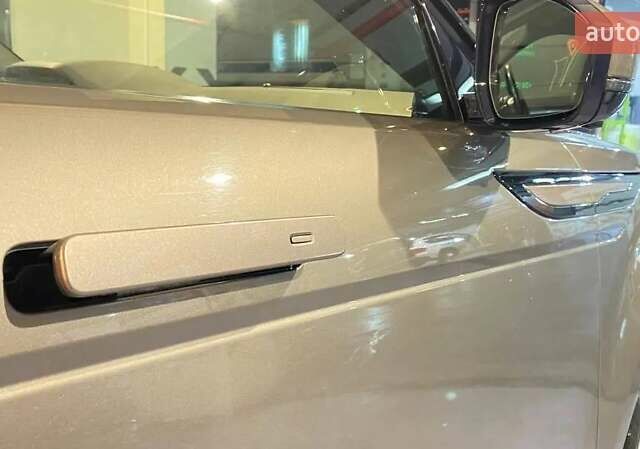 Бежевий Ленд Ровер Рендж Ровер Евок, об'ємом двигуна 2 л та пробігом 110 тис. км за 42000 $, фото 14 на Automoto.ua