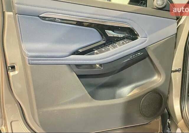 Бежевий Ленд Ровер Рендж Ровер Евок, об'ємом двигуна 2 л та пробігом 110 тис. км за 42000 $, фото 18 на Automoto.ua