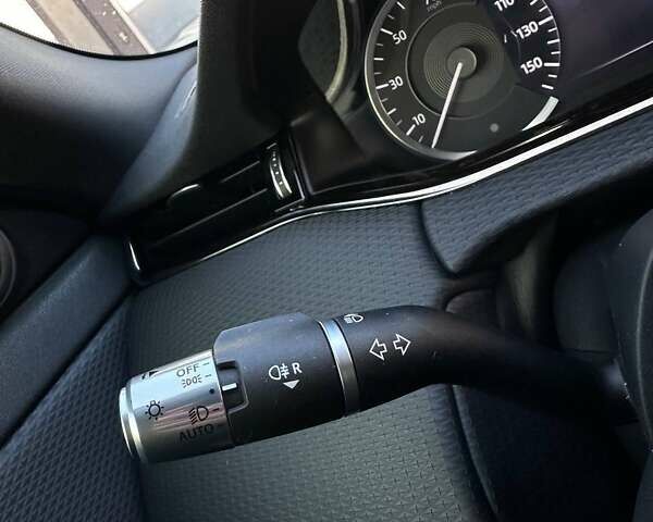 Бежевий Ленд Ровер Рендж Ровер Евок, об'ємом двигуна 2 л та пробігом 107 тис. км за 38990 $, фото 27 на Automoto.ua