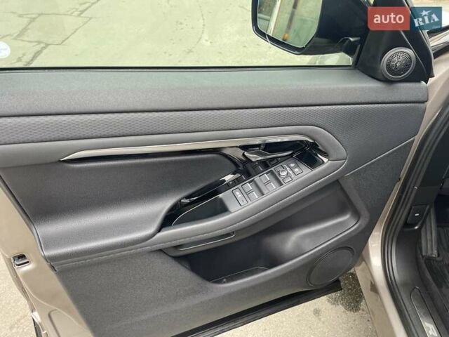 Бежевий Ленд Ровер Рендж Ровер Евок, об'ємом двигуна 2 л та пробігом 107 тис. км за 41500 $, фото 9 на Automoto.ua