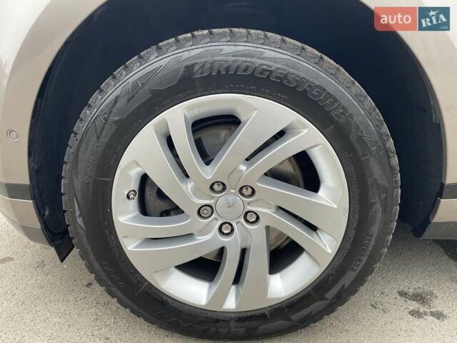 Бежевий Ленд Ровер Рендж Ровер Евок, об'ємом двигуна 2 л та пробігом 107 тис. км за 41500 $, фото 16 на Automoto.ua