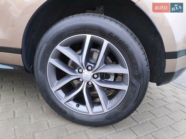 Бежевый Ленд Ровер Рендж Ровер Эвок, объемом двигателя 2 л и пробегом 32 тыс. км за 57034 $, фото 17 на Automoto.ua