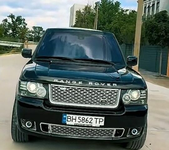 Черный Ленд Ровер Рендж Ровер Эвок, объемом двигателя 5 л и пробегом 210 тыс. км за 15850 $, фото 4 на Automoto.ua