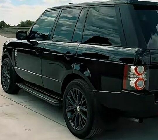 Черный Ленд Ровер Рендж Ровер Эвок, объемом двигателя 5 л и пробегом 210 тыс. км за 15850 $, фото 2 на Automoto.ua