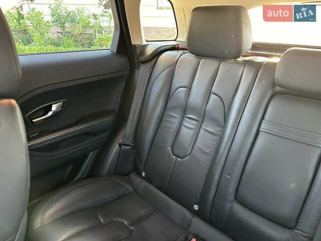 Ленд Ровер Рендж Ровер Евок 2011 у Софіївська Борщагівка на Automoto.ua Чорний Ленд Ровер Рендж Ровер Евок, об'ємом двигуна 2 л та пробігом 165 тис. км за 15500 $, фото 15 на Automoto.ua