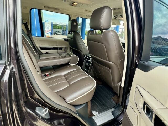 Чорний Ленд Ровер Рендж Ровер Евок, об'ємом двигуна 4.4 л та пробігом 190 тис. км за 28000 $, фото 7 на Automoto.ua