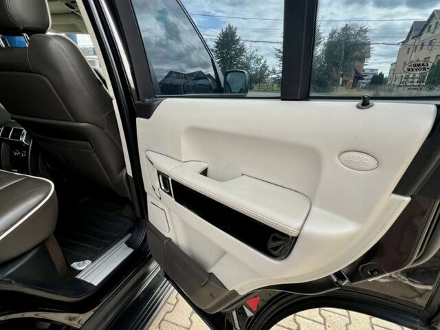 Чорний Ленд Ровер Рендж Ровер Евок, об'ємом двигуна 4.4 л та пробігом 190 тис. км за 28000 $, фото 6 на Automoto.ua