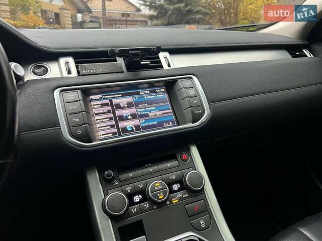Черный Ленд Ровер Рендж Ровер Эвок, объемом двигателя 2 л и пробегом 163 тыс. км за 15990 $, фото 15 на Automoto.ua
