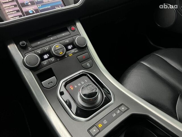 Черный Ленд Ровер Рендж Ровер Эвок, объемом двигателя 2 л и пробегом 163 тыс. км за 15990 $, фото 16 на Automoto.ua