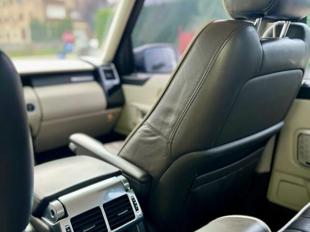 Чорний Ленд Ровер Рендж Ровер Евок, об'ємом двигуна 4.4 л та пробігом 190 тис. км за 28000 $, фото 15 на Automoto.ua