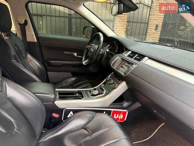 Чорний Ленд Ровер Рендж Ровер Евок, об'ємом двигуна 2 л та пробігом 163 тис. км за 14990 $, фото 21 на Automoto.ua