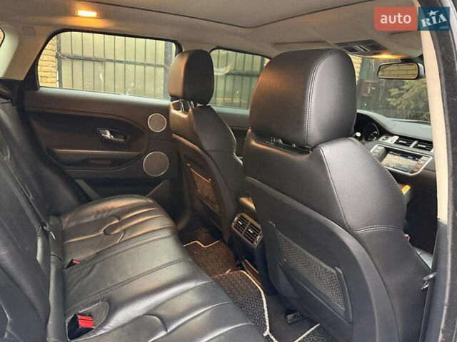Чорний Ленд Ровер Рендж Ровер Евок, об'ємом двигуна 2 л та пробігом 163 тис. км за 14990 $, фото 19 на Automoto.ua