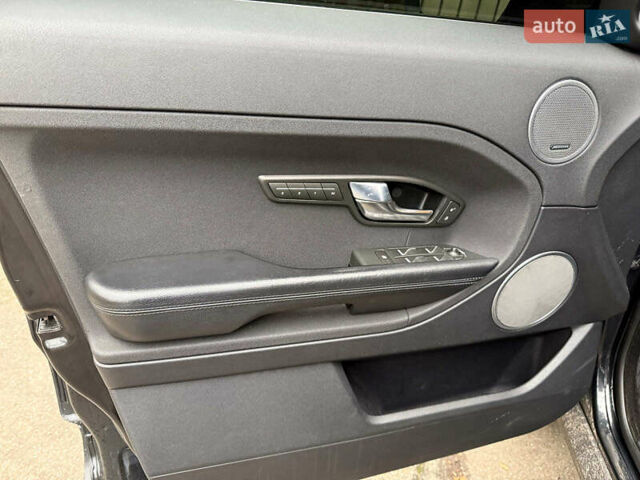 Чорний Ленд Ровер Рендж Ровер Евок, об'ємом двигуна 2 л та пробігом 163 тис. км за 14990 $, фото 8 на Automoto.ua