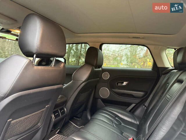 Чорний Ленд Ровер Рендж Ровер Евок, об'ємом двигуна 2 л та пробігом 163 тис. км за 14990 $, фото 16 на Automoto.ua