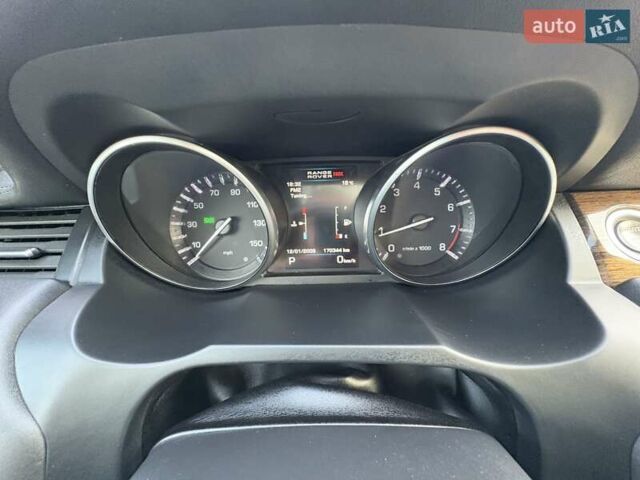 Черный Ленд Ровер Рендж Ровер Эвок, объемом двигателя 2 л и пробегом 170 тыс. км за 14999 $, фото 15 на Automoto.ua