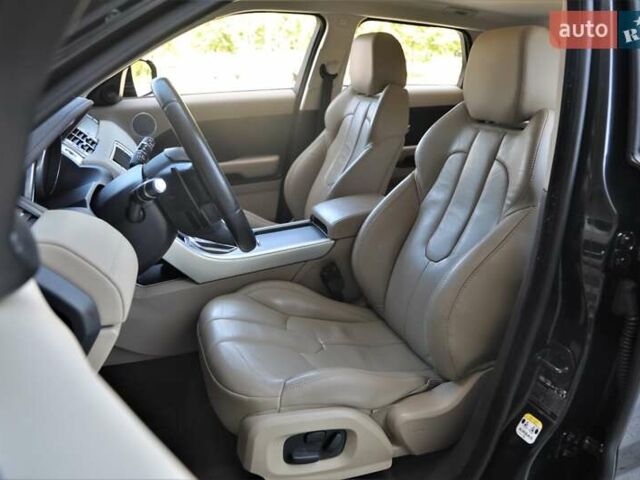 Чорний Ленд Ровер Рендж Ровер Евок, об'ємом двигуна 2.2 л та пробігом 153 тис. км за 23000 $, фото 7 на Automoto.ua