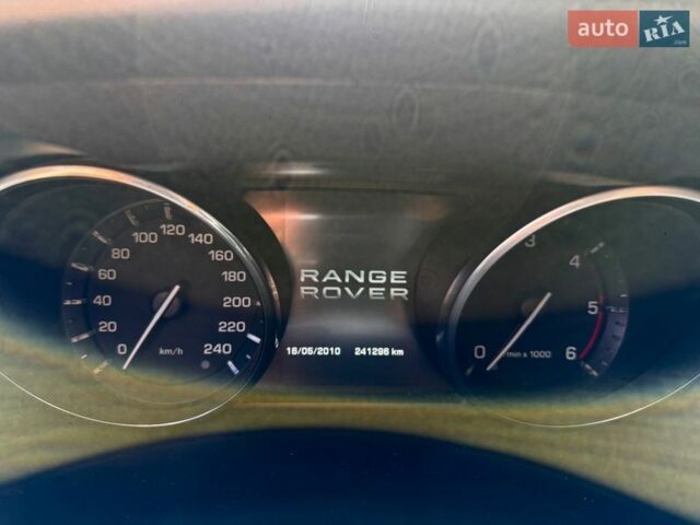 Чорний Ленд Ровер Рендж Ровер Евок, об'ємом двигуна 2.2 л та пробігом 241 тис. км за 16700 $, фото 13 на Automoto.ua