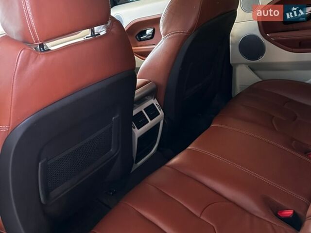 Чорний Ленд Ровер Рендж Ровер Евок, об'ємом двигуна 2.18 л та пробігом 200 тис. км за 18500 $, фото 17 на Automoto.ua