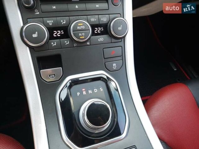 Черный Ленд Ровер Рендж Ровер Эвок, объемом двигателя 2 л и пробегом 122 тыс. км за 17002 $, фото 27 на Automoto.ua