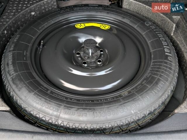 Чорний Ленд Ровер Рендж Ровер Евок, об'ємом двигуна 2 л та пробігом 230 тис. км за 16199 $, фото 33 на Automoto.ua