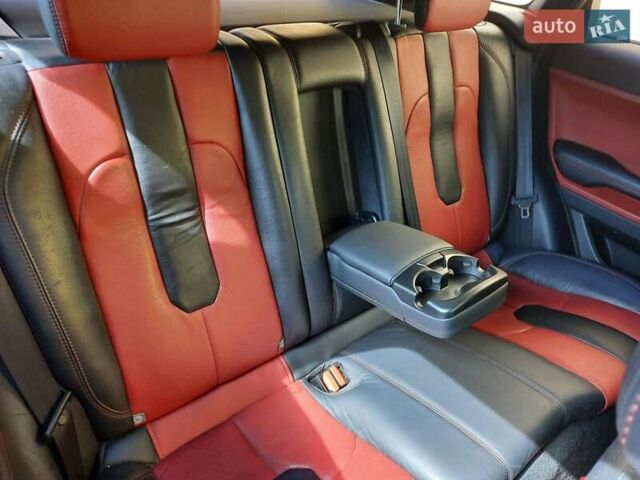 Черный Ленд Ровер Рендж Ровер Эвок, объемом двигателя 2 л и пробегом 122 тыс. км за 17002 $, фото 31 на Automoto.ua