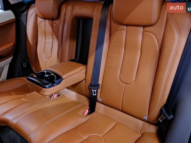 Чорний Ленд Ровер Рендж Ровер Евок, об'ємом двигуна 2 л та пробігом 94 тис. км за 14900 $, фото 34 на Automoto.ua