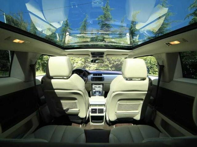 Чорний Ленд Ровер Рендж Ровер Евок, об'ємом двигуна 1.9 л та пробігом 176 тис. км за 13200 $, фото 6 на Automoto.ua