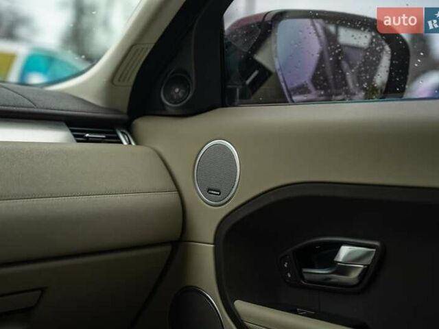 Чорний Ленд Ровер Рендж Ровер Евок, об'ємом двигуна 2.18 л та пробігом 150 тис. км за 18500 $, фото 31 на Automoto.ua