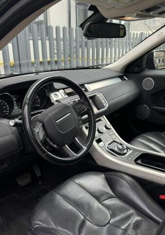 Чорний Ленд Ровер Рендж Ровер Евок, об'ємом двигуна 2 л та пробігом 179 тис. км за 13500 $, фото 7 на Automoto.ua